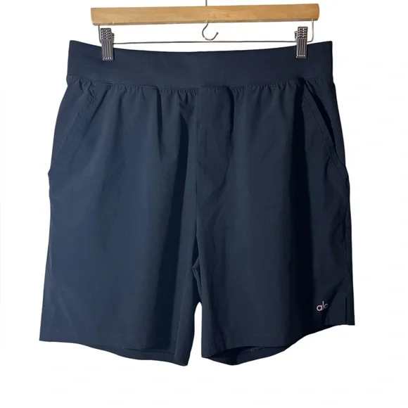 ALO | black shorts large - Picture 1 of 4